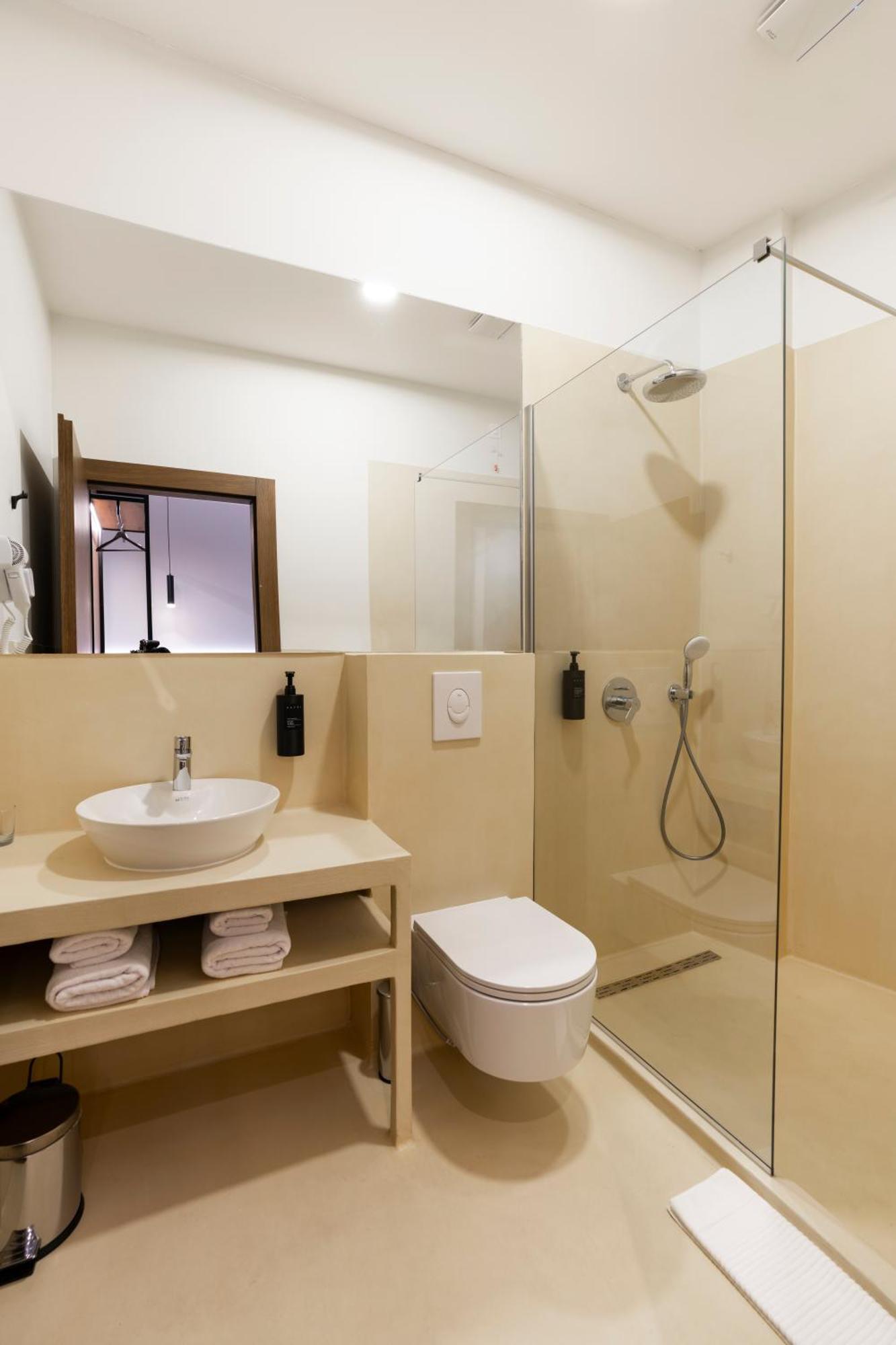 Star Hill Hotel Pristina Eksteriør billede