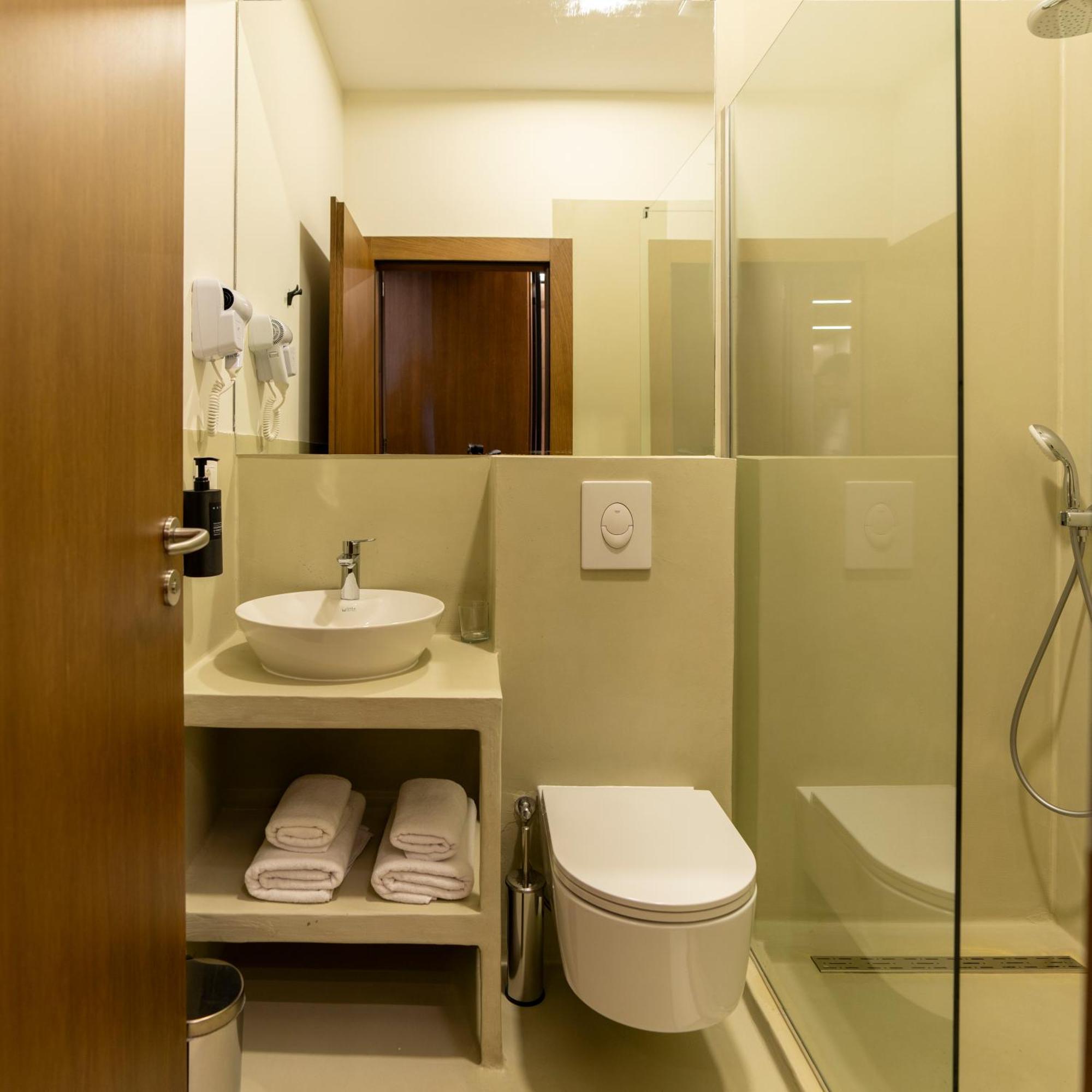 Star Hill Hotel Pristina Eksteriør billede