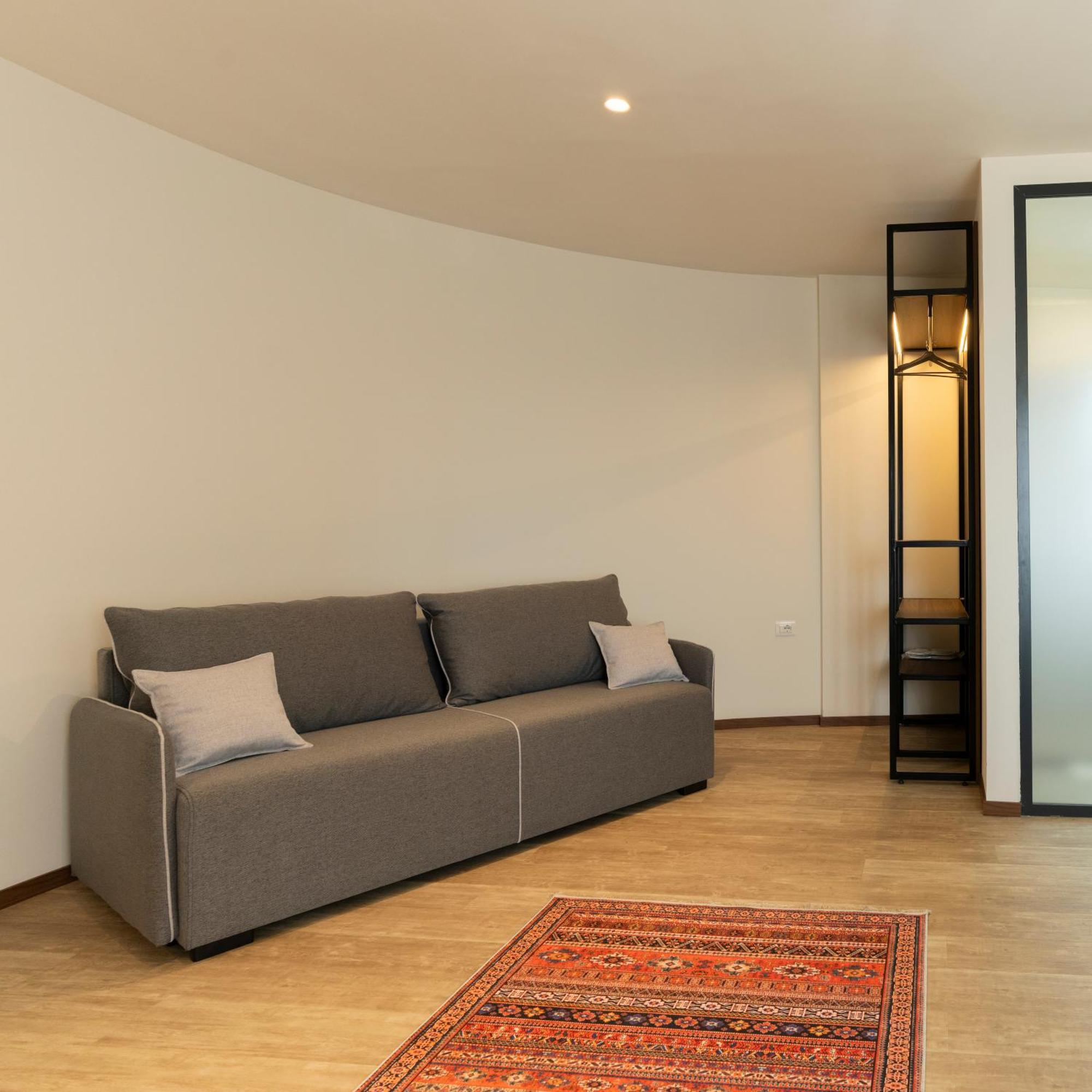 Star Hill Hotel Pristina Eksteriør billede