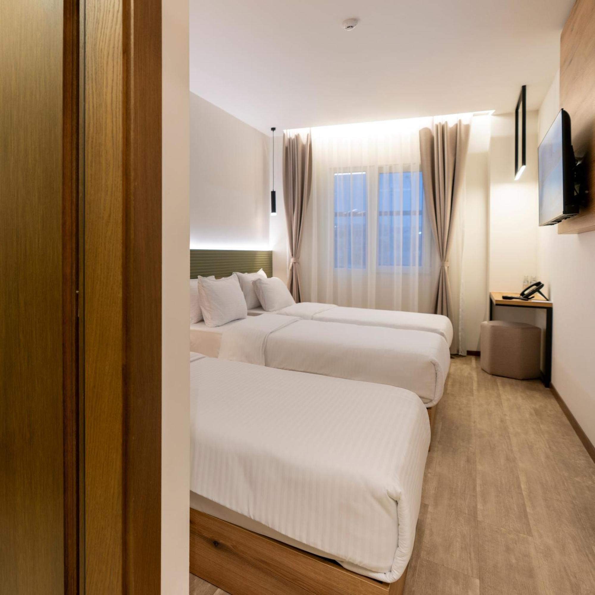 Star Hill Hotel Pristina Eksteriør billede